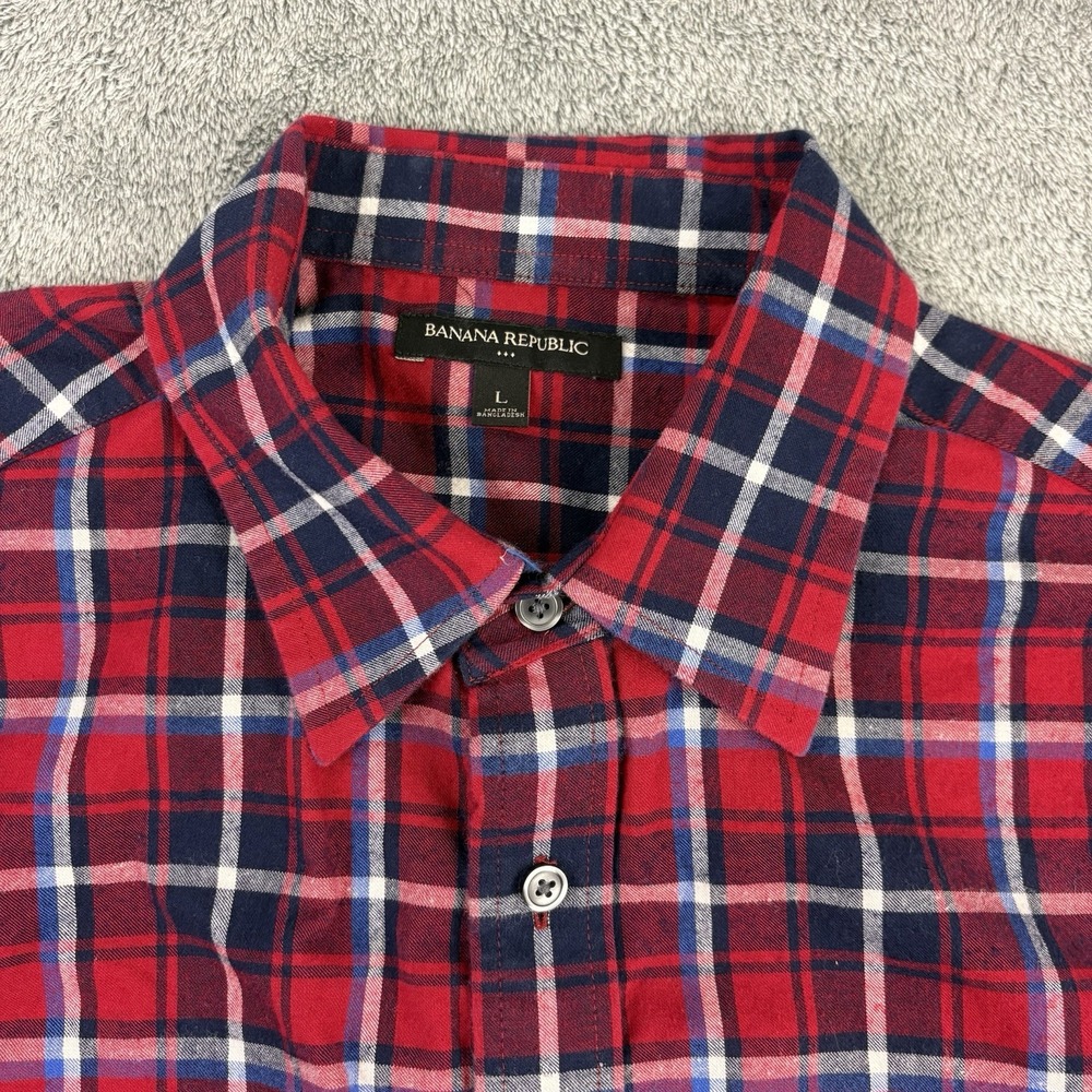 Banana Republic Button Down Shirt Mens size Medium Red Plaid 100% Cotton